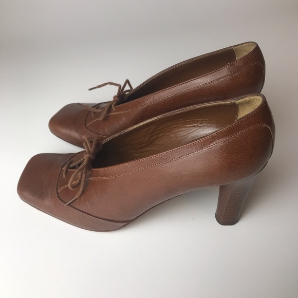 DKNY | Vintage Brown Heels - Picture 3 of 4